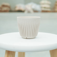 Load image into Gallery viewer, Huskee cup natural 6oz.j